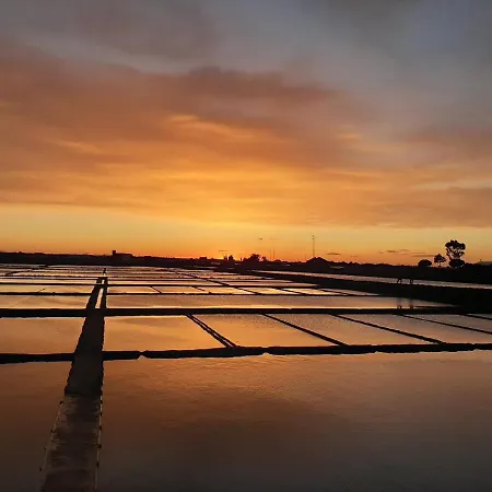 Love' In - Blanc 아베이루