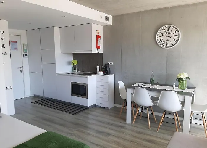 Love' In - Blanc * Aveiro